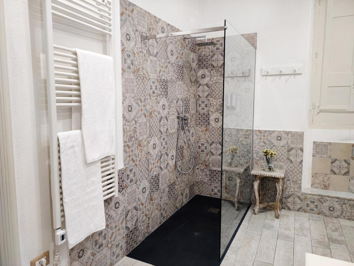 Hibiscus Comfort Stay Куарту-Сант'Элена Экстерьер фото
